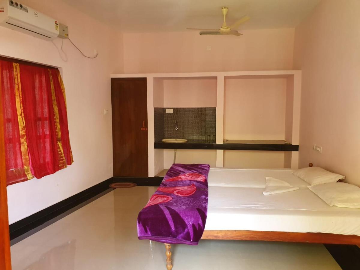 Апартаменти Thriphala Ayurveda Yogashram Thiruvananthapuram Екстер'єр фото
